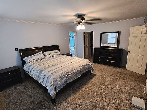 5th image of 2640 Petersburg Ct