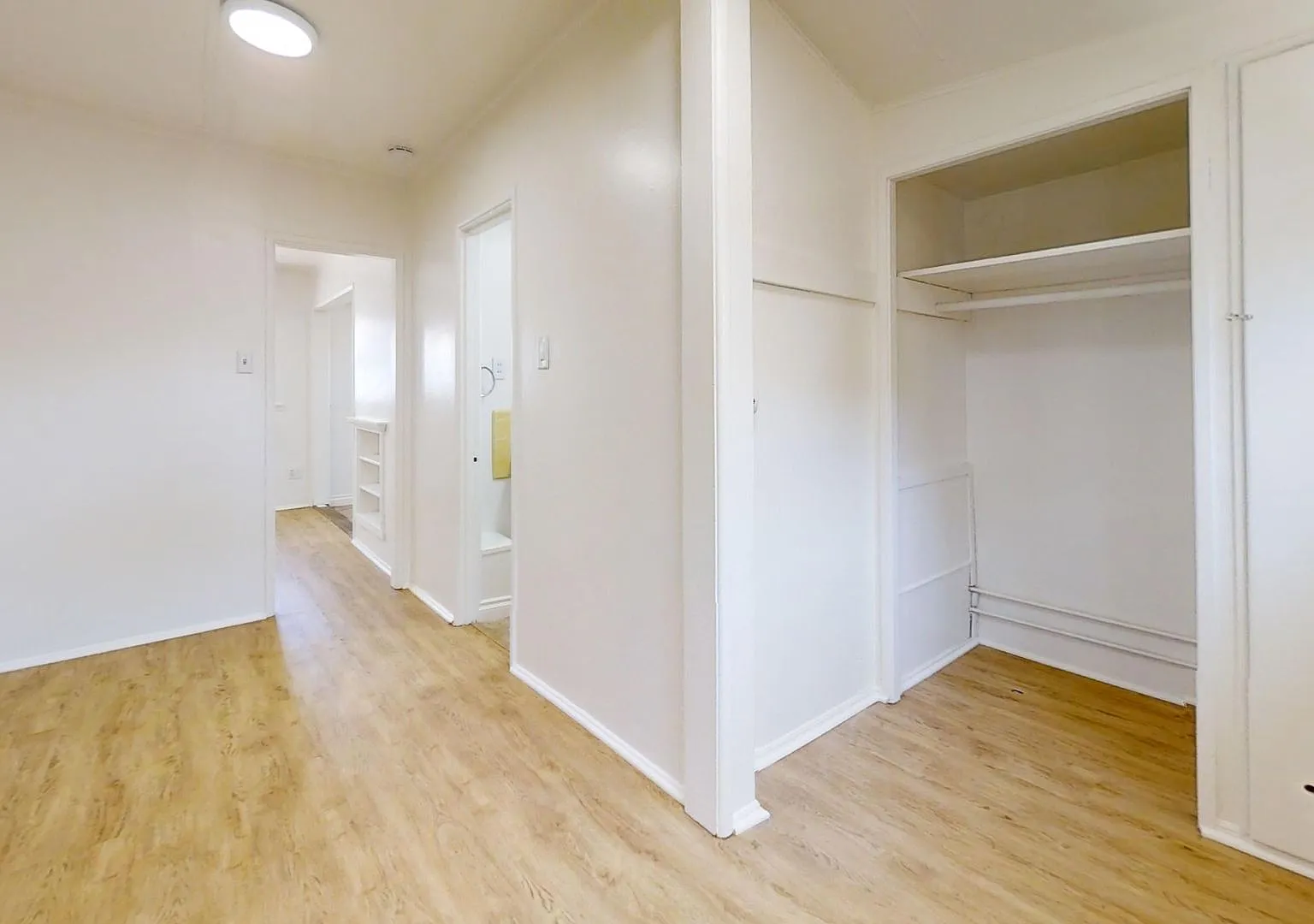 Charming Studio Cottage in Hermosa Beach — Photo 1