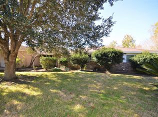 3742 Skylark Way, Pearland, TX 77584