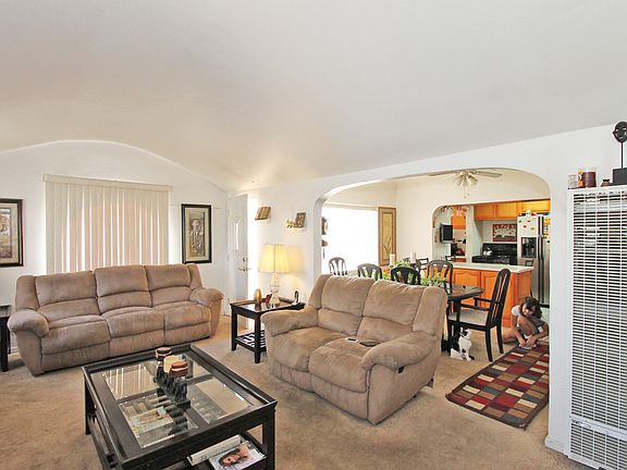 5th image of 149 E Lanzit Ave