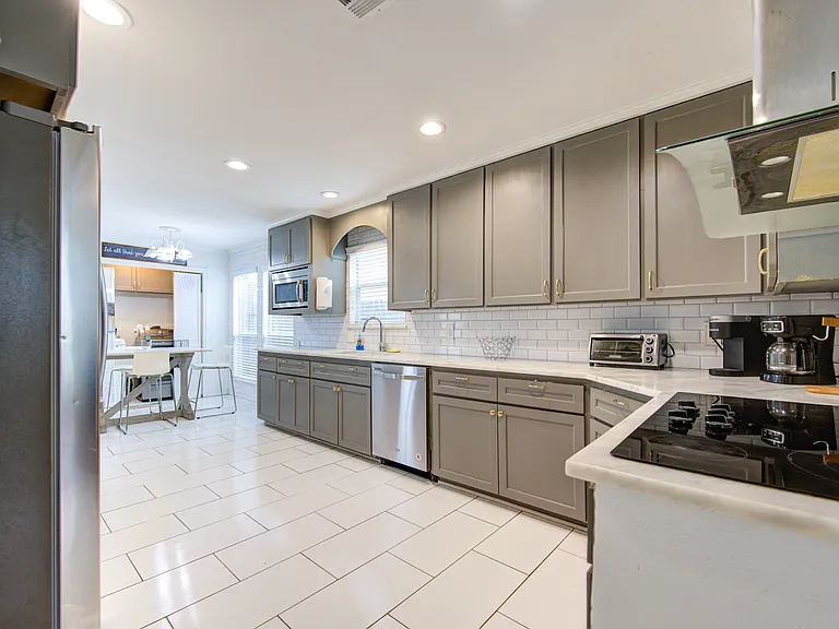 1522 S Kirkwood Rd — Photo 34