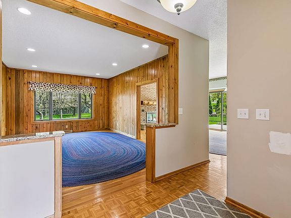 5th image of 20914 Jacquard Ave