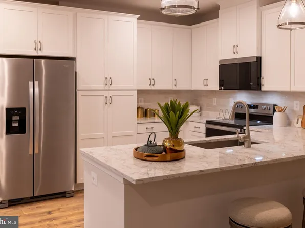 13240 Petrel St #106, Clarksburg, MD 20871