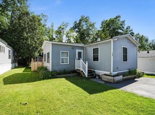 338 Penny Ln, Shelburne, VT 05482