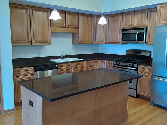 2nd image of 5761 W Higgins Ave Unit 3C