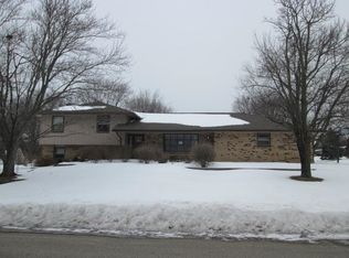 3506 Shelburne Dr, Rockford, IL 61109