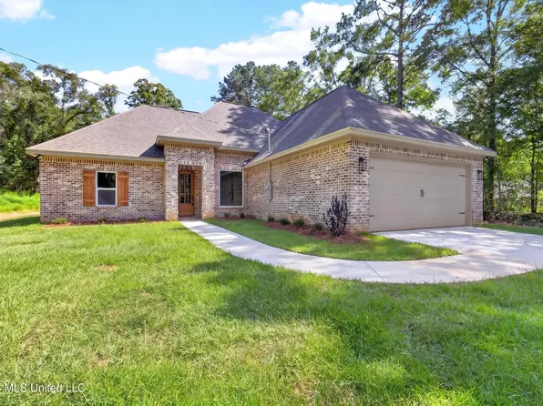 42 Apple Cv, Petal, MS 39465