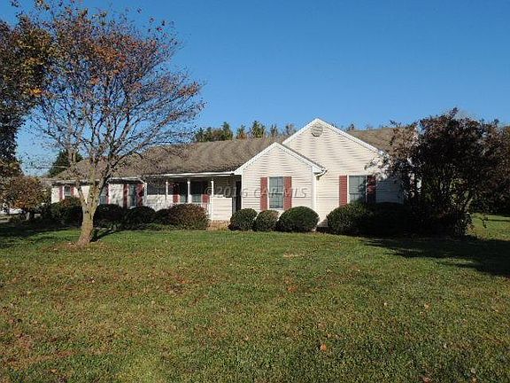 3rd image of 6312 Oxbridge Dr