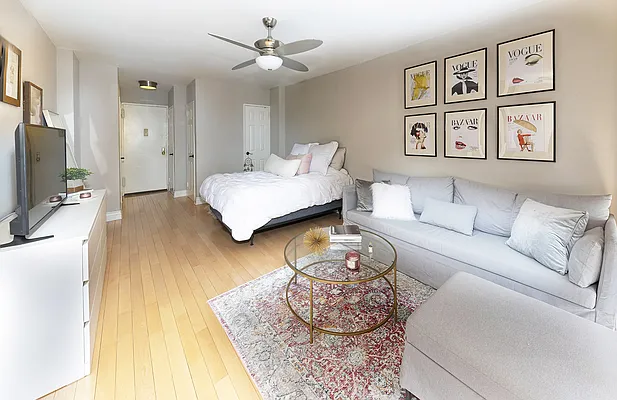 Rented by Brown Harris Stevens | media 34