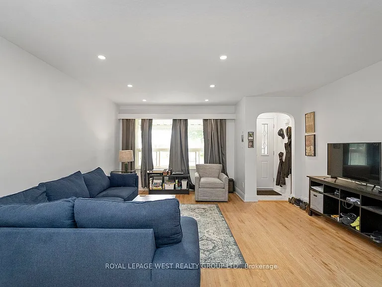 22 Beaucourt Rd — Photo 15