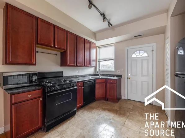 7462 N Greenview Ave #1, Chicago, IL 60626