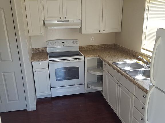 2nd image of 4608 E Citrus Cir APT A