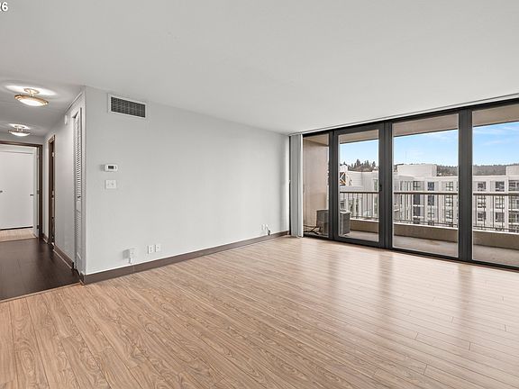 3rd image of 255 SW Harrison St APT 20D