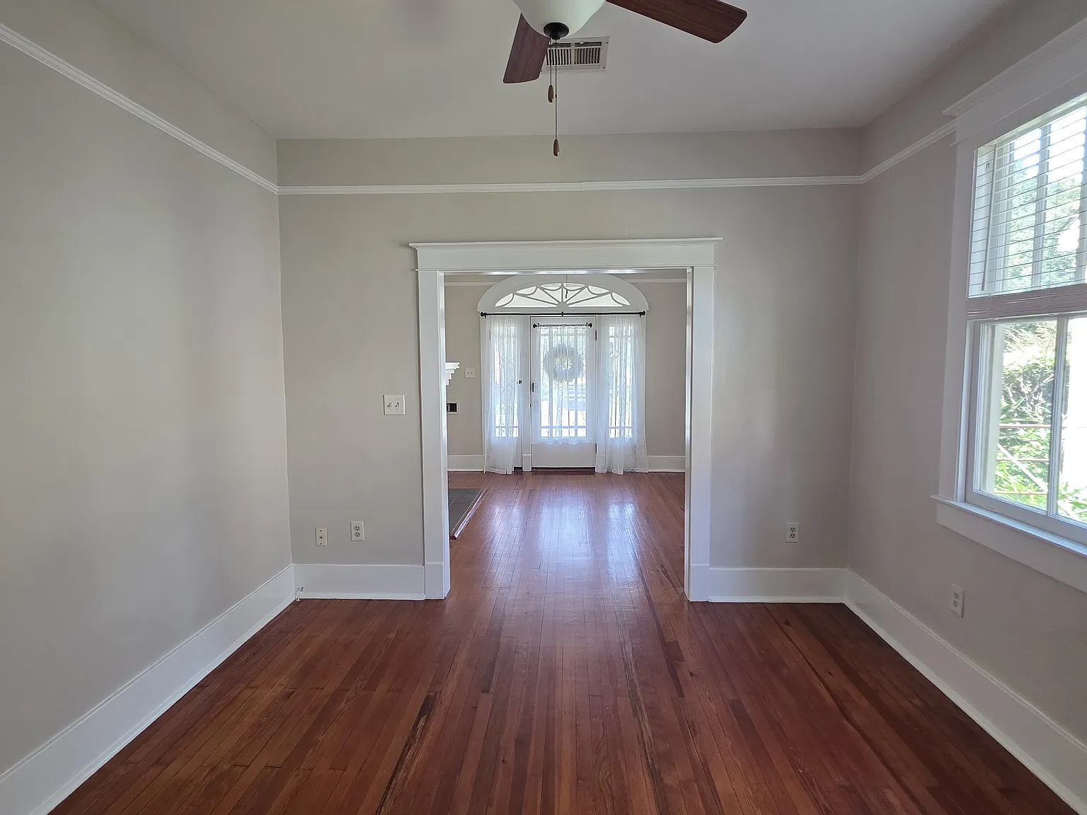 1 bed, 650 sqft, $2,200 — Photo 3