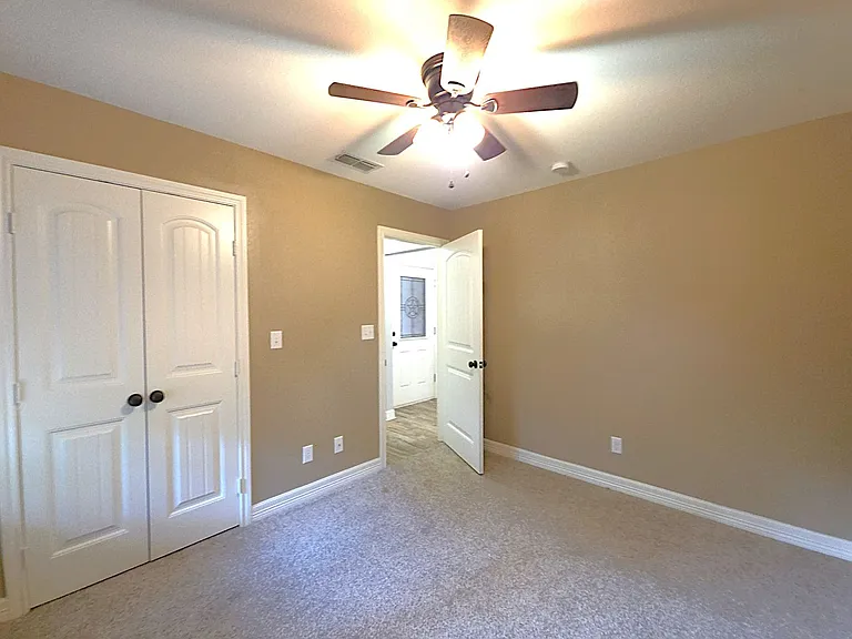 1424 Dogwood St — Photo 15