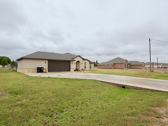 2nd image of 1018 Buena Vista Dr