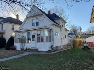 107 S Gunnison St, Burlington, IA