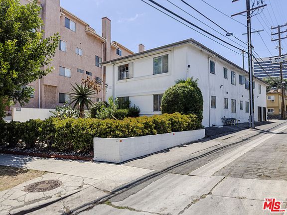 4th image of 1815 Greenfield Ave