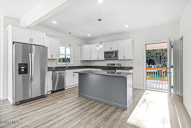 3rd image of 15 Farm To Market Road