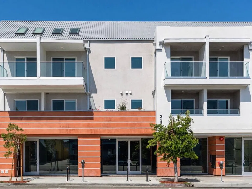 2336 Westwood Blvd #317