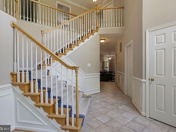 4th image of 3011 Orion Ln
