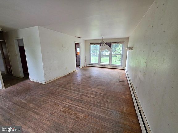 4th image of 6309 Pine St
