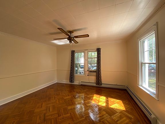 4th image of 8801 237th St
