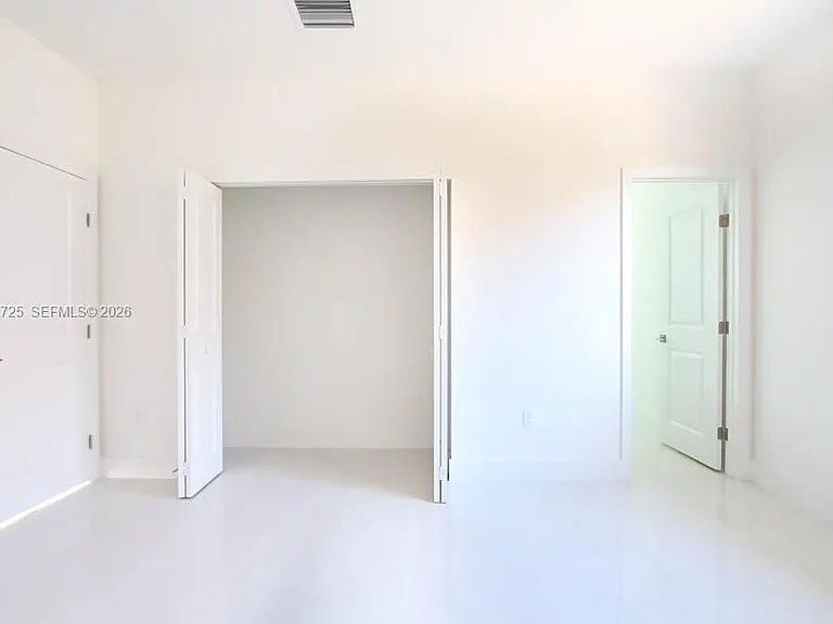 15631 SW 11th Ter — Photo 15