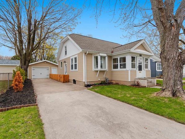 936 Roscoe St, Green Bay, WI 54304