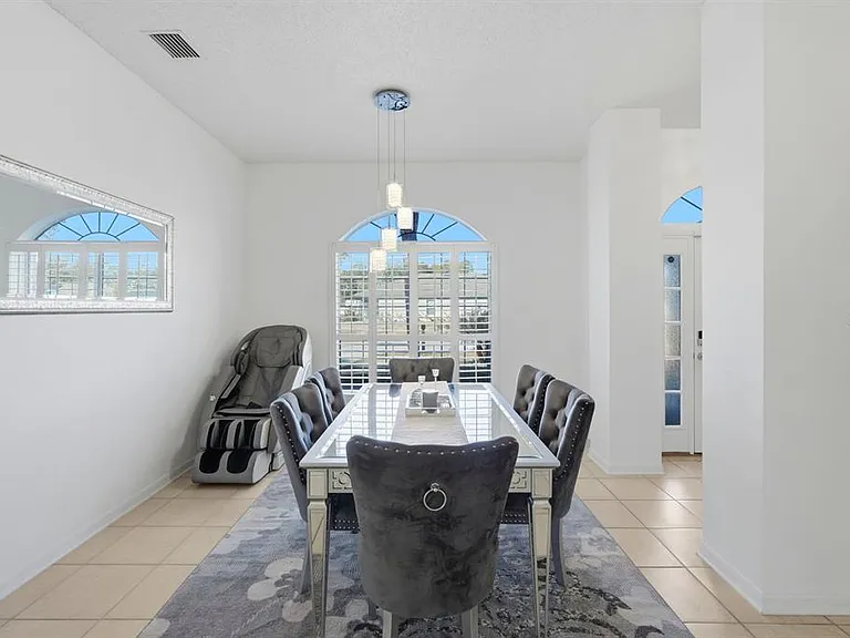 6 Reybury Ln — Photo 11