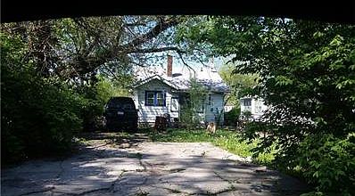 2nd image of 1815 E 34th St