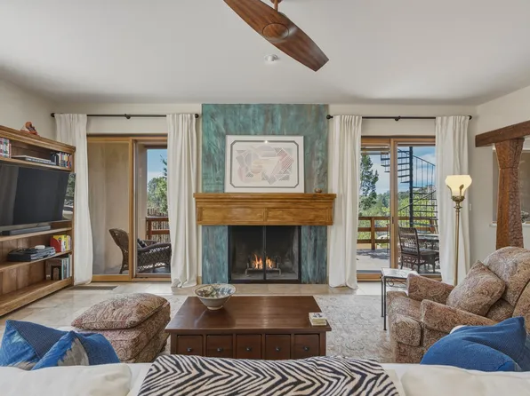 851 Magee Ln, Santa Fe, NM 87501