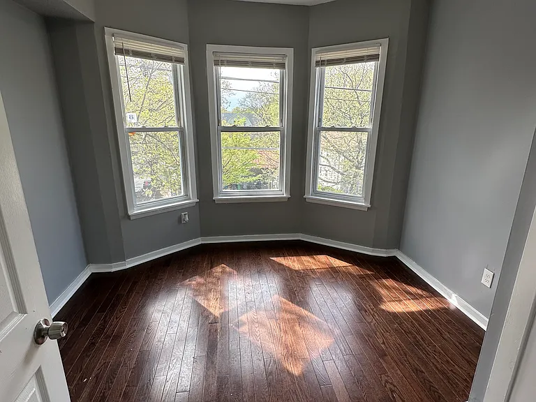 593 Winchester Ave #3L — Photo 16