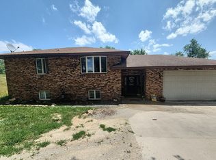 1477 McCloud Rd, Aledo, IL 61231