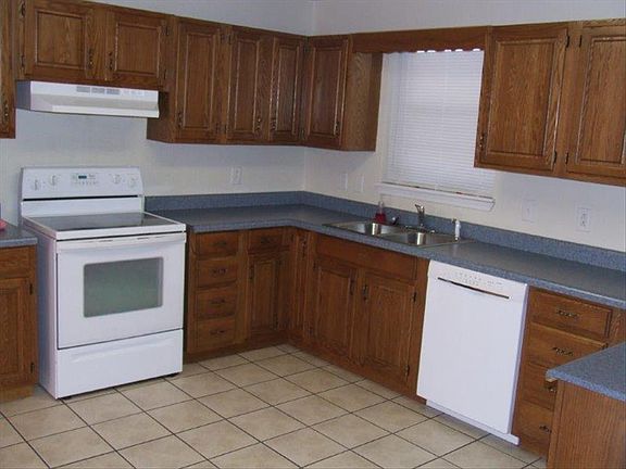 4th image of 5707 Berget Dr