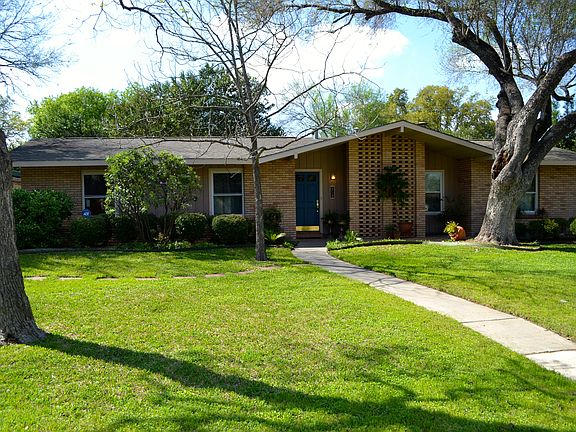 4th image of 315 Busby Dr