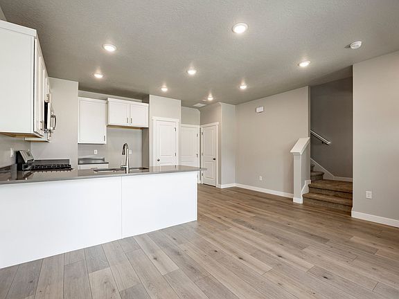 5th image of 129 Scenic Heights Rd #510