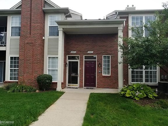 2nd image of 15313 Yale Dr