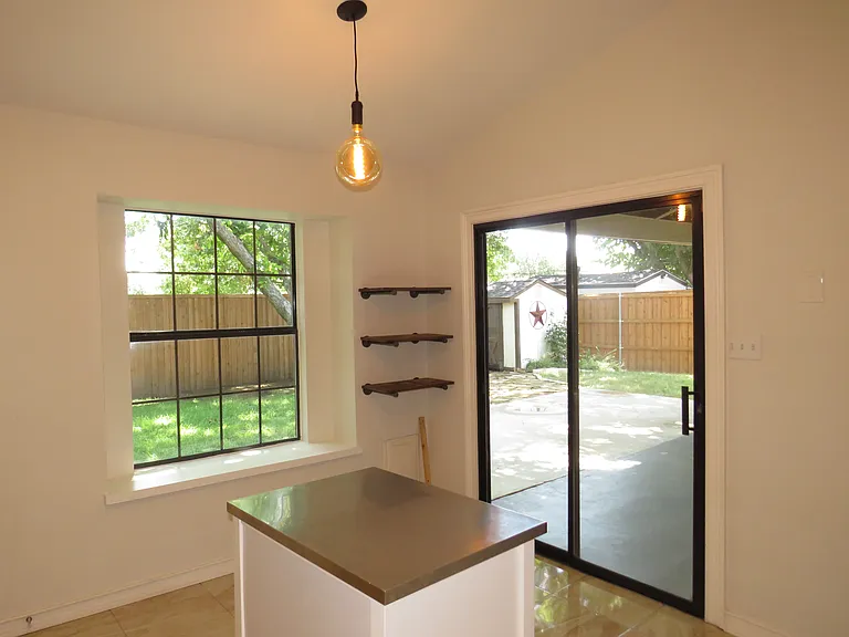 2308 Crestmeadow St — Photo 13