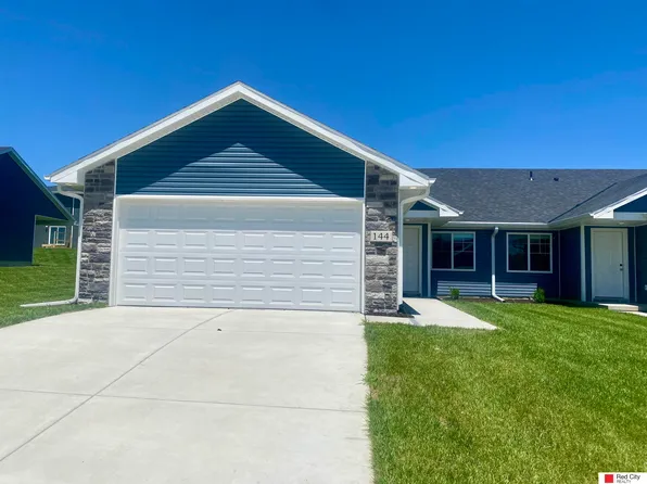 144 Ida Ln, Lincoln, NE 68523