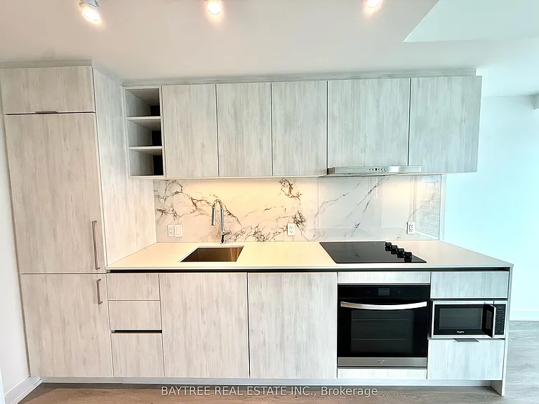 8 Wellesley St W #4506 — Photo 3