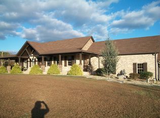 375 Autumn Ridge Ln, Lafayette, TN 37083