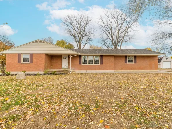8425 Moffett Rd N, Piqua, OH 45356