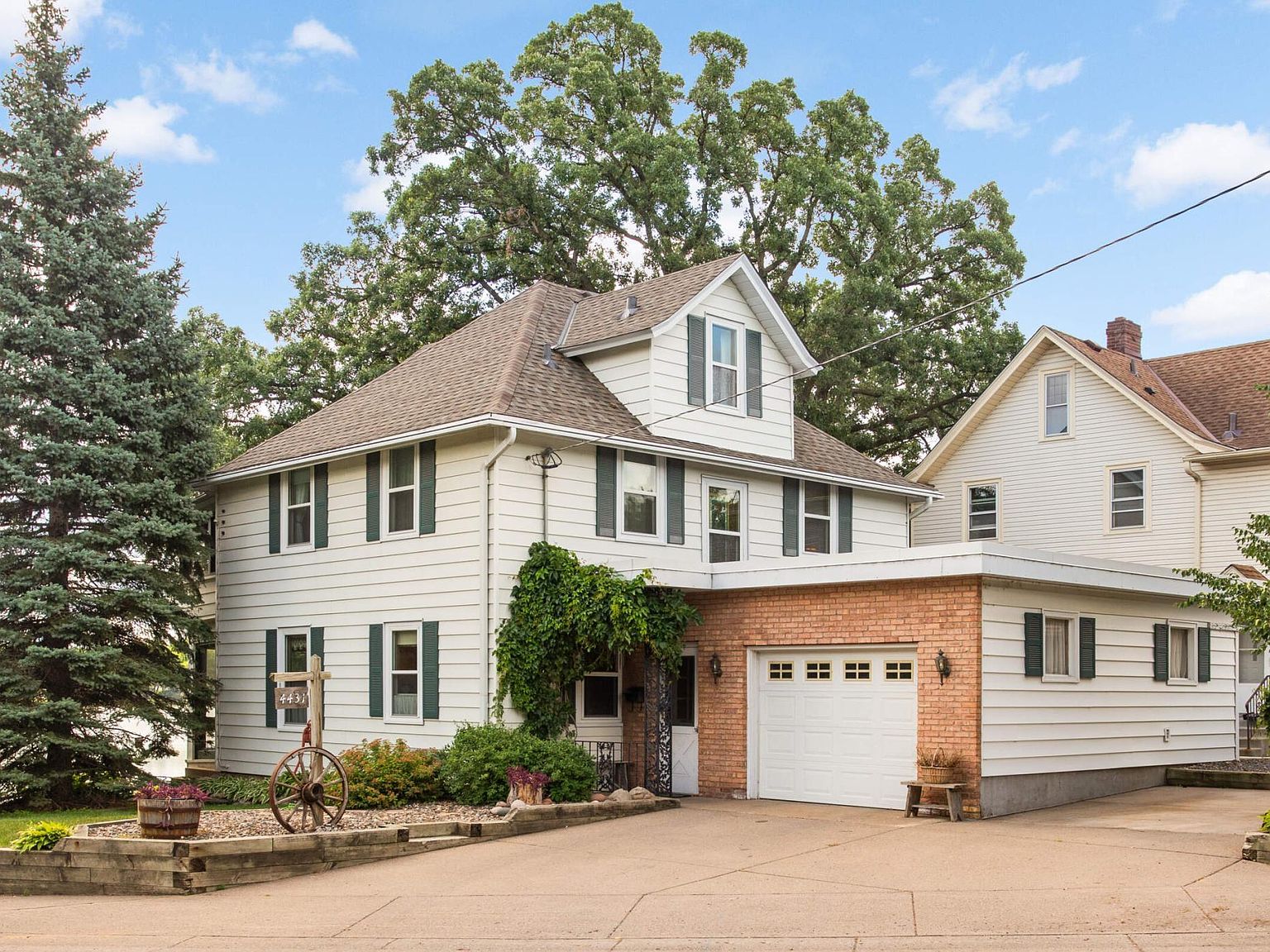 4431 Shoreline Dr, Robbinsdale, MN 55422 Zillow