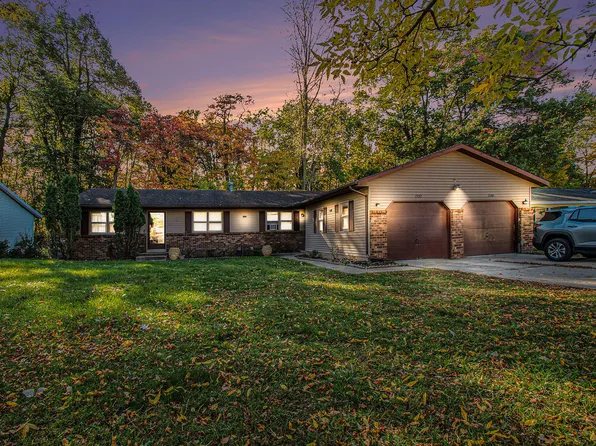 2130-2132 Shangrai La Dr SE, Grand Rapids, MI 49508