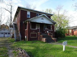 407 Walnut St, Harrisburg, IL 62946