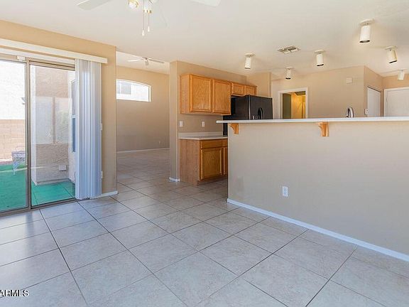3rd image of 4734 E Summerhaven Dr