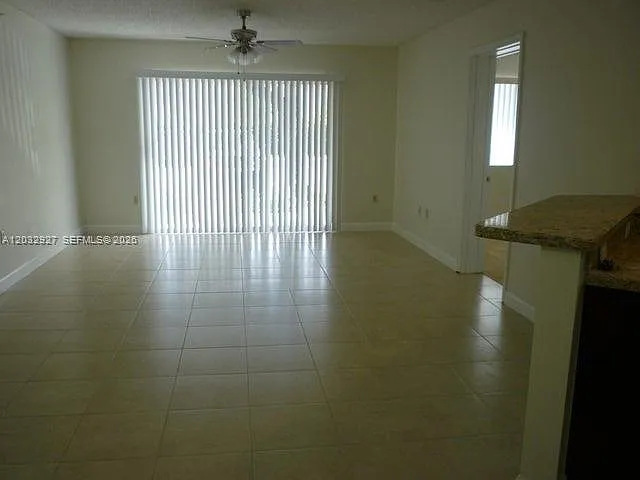 4155 N Haverhill Rd #1402 — Photo 11