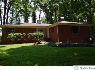 220 Lambeth Dr, Charlotte, NC 28213