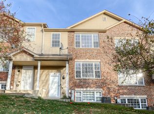 617 E Willow St, Elburn, IL 60119